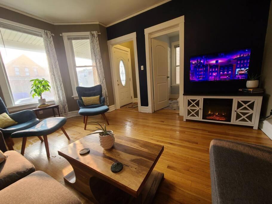 Hermosa House Eco-Home - Peaceful Quiet 3Br, Free Parking, Solar Powered, By Logan Square Chicago Kültér fotó
