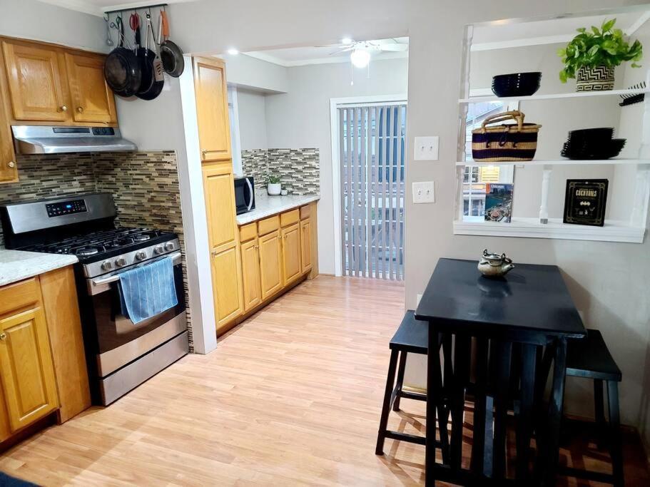 Hermosa House Eco-Home - Peaceful Quiet 3Br, Free Parking, Solar Powered, By Logan Square Chicago Kültér fotó